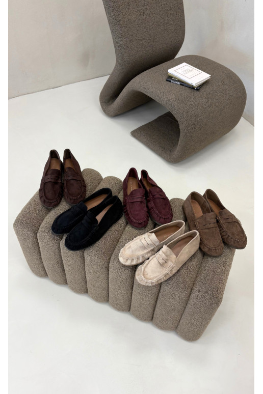 Women's moccasins with ruffles made of faux suede in sand color Sabley