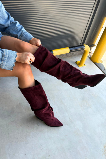 Women's over-the-knee boots with a curved upper part and heels made of suede in burgundy color Durela 2