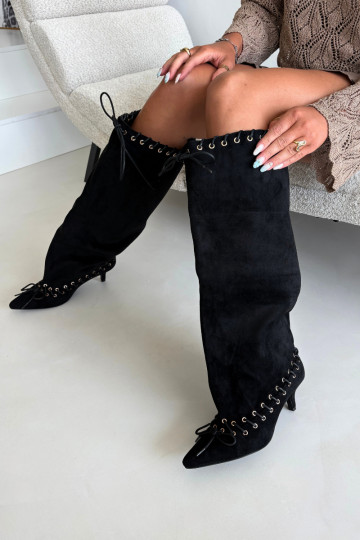 Knee-high boots with medium heel in faux suede with decorative laces in black color Juletta