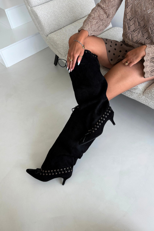 Knee-high boots with medium heel in faux suede with decorative laces in black color Juletta
