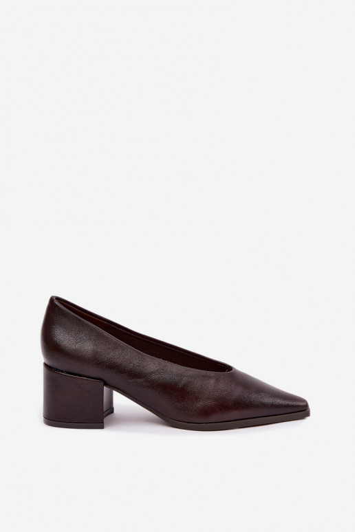 Shoes with pointed toe and square heels made of faux leather in dark brown color Lavisa