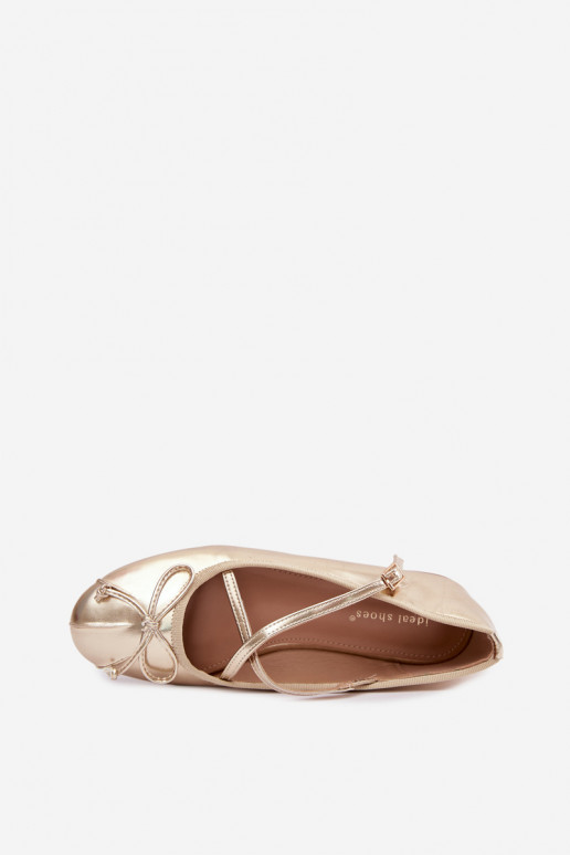 Golden patent ballerinas with ribbons Kokardką