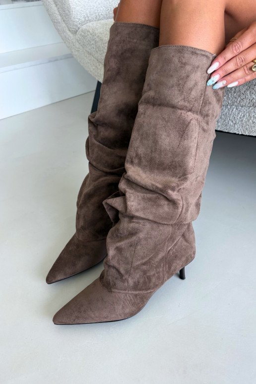 Khaki wrinkled knee-high boots with kitten heel made of suede LoĮen