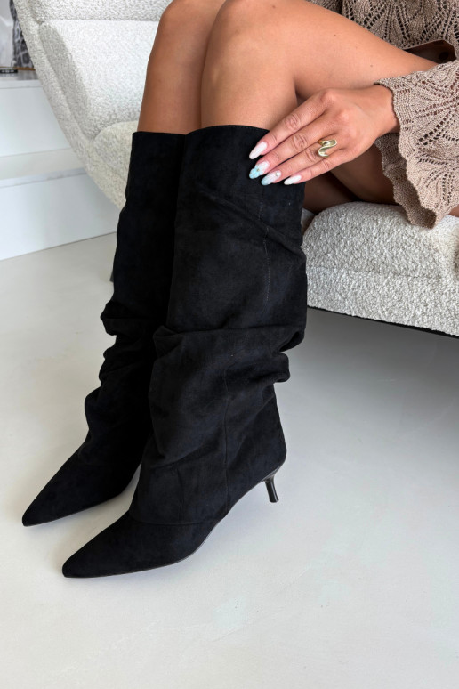 Black wrinkled knee-high boots with kitten heel made of suede LoĮen