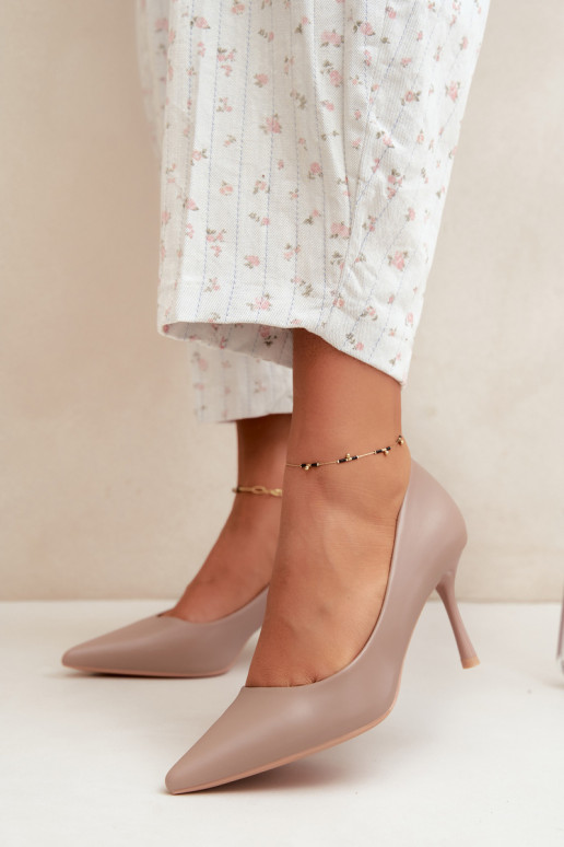 Khaki classic high heels made of faux leather Nesha