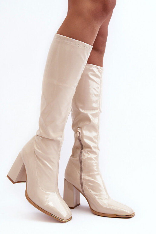 Sand-colored knee-high boots with heels and patent effect Mlokva