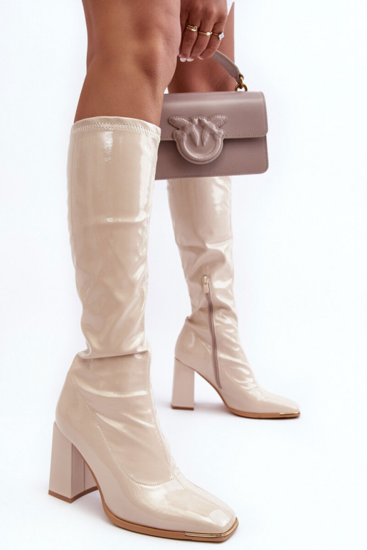 Sand-colored knee-high boots with heels and patent effect Mlokva