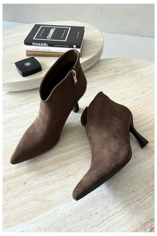 Women's ankle boots on a slim heel with pointed toe in khaki color Bessia
