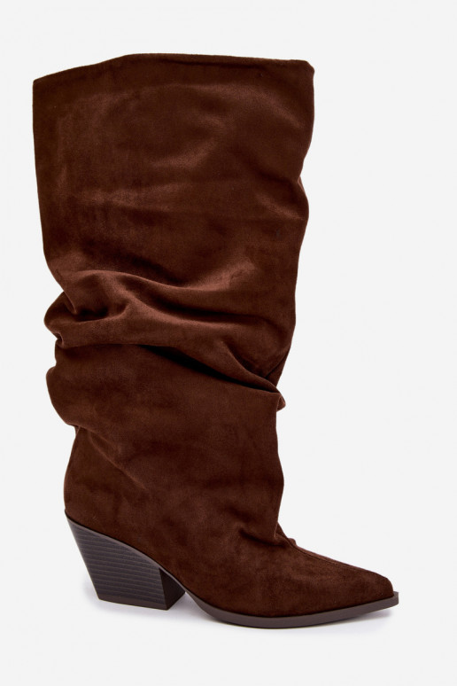 Women's knee-high boots with a curved upper and heels made of suede, brown Durela