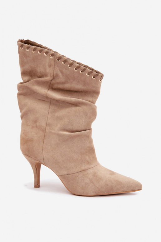 Wrinkled ankle boots with thin heels in sand color Herella