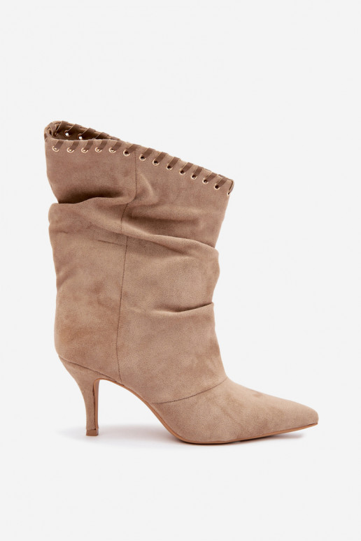 Wrinkled ankle boots with thin heels in sand color Herella