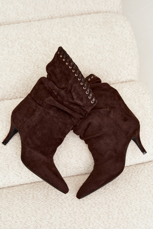 Wrinkled ankle boots with thin heels in chocolate color Herella