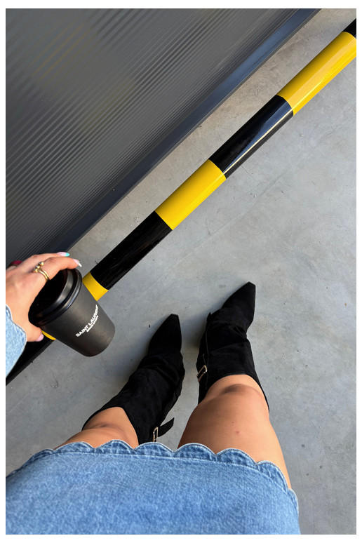 Black women's knee-high boots with heels and buckles Caster