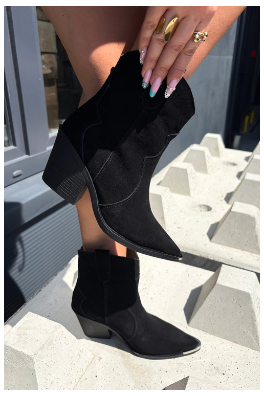 Black suede cowboy-style insulated boots with heels Pelsa