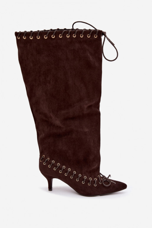 Knee-high boots with medium heel in faux suede with decorative laces in chocolate color Juletta