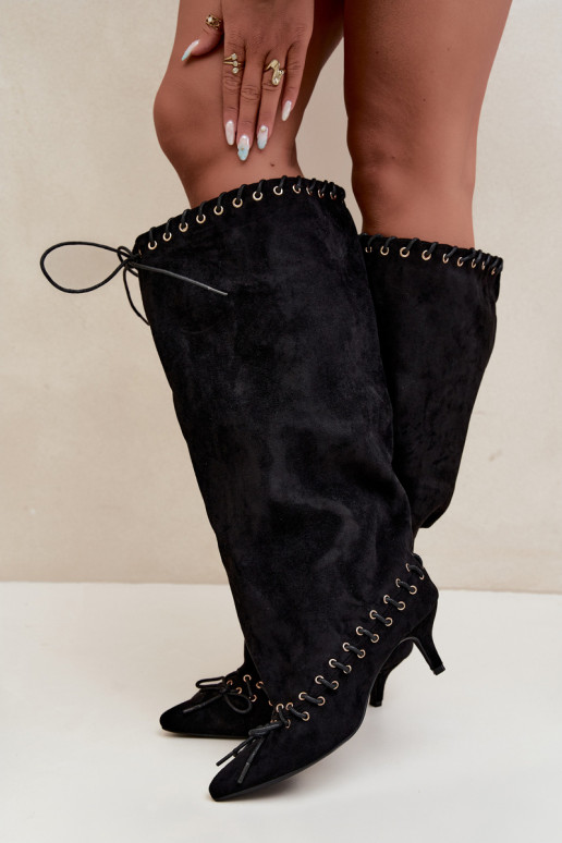 Knee-high boots with medium heel in faux suede with decorative laces in black color Juletta