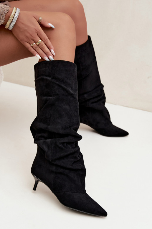 Black wrinkled knee-high boots with kitten heel made of suede LoĮen