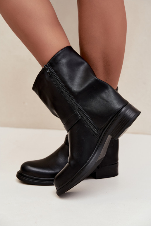 Insulated women's ankle boots with buckles in black color Corley