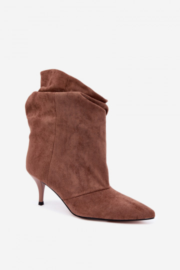 Brown slip-on ankle boots with slim heels Slouchy Yesenia 2