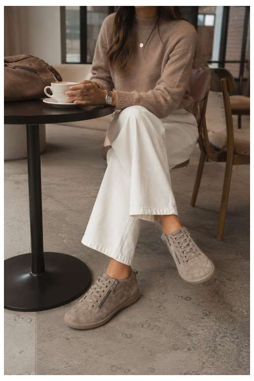 Buty damskie z piaskowego zamszu Brindle