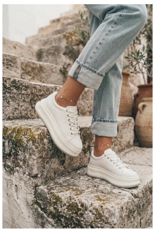 Białe damskie sneakersy na platformie GOE SS2N4021