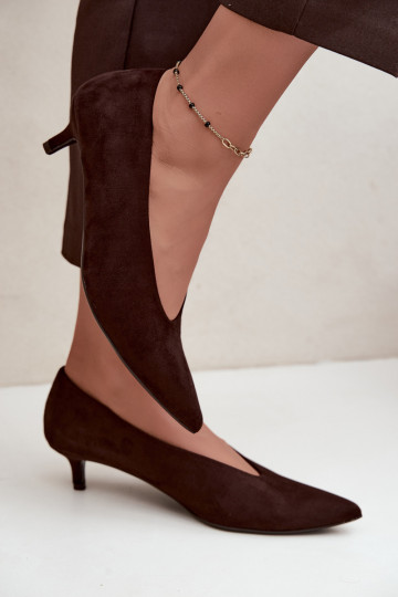 Chocolate suede shoes with Kitten Heel Nuretta 2