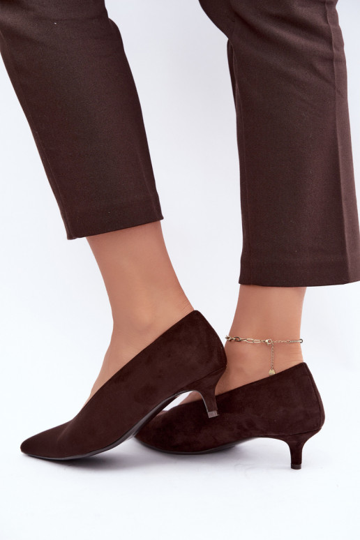Czekoladowe zamszowe buty z Kitten Heel Nuretta