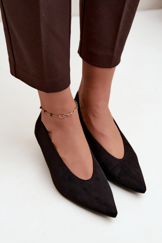 Black suede shoes with Kitten Heel Nuretta