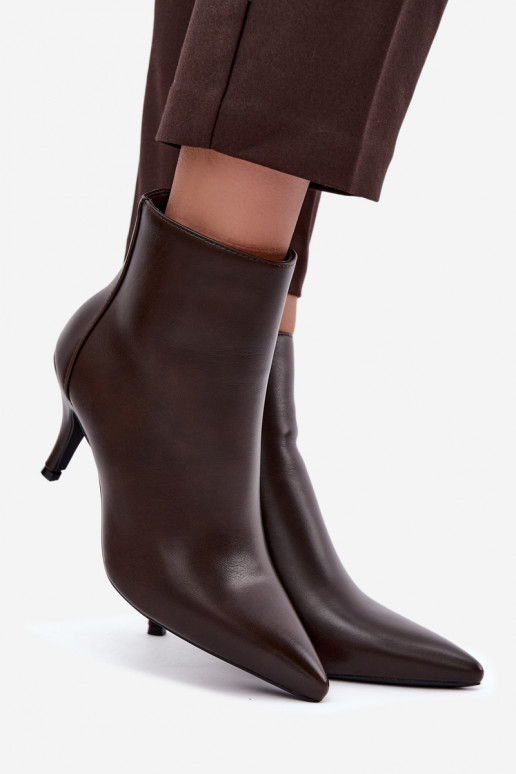 Ankle boots with thin heels, pointed toe, in chocolate faux leather Niretta