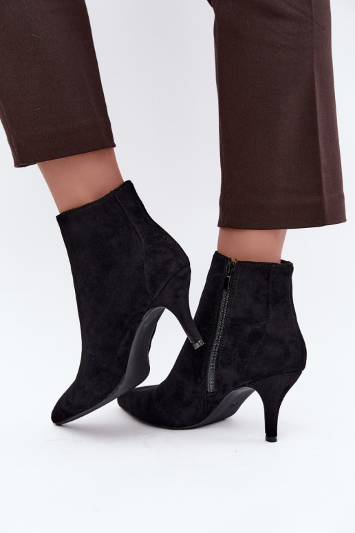 Black faux suede ankle boots with pointed heels Niretta