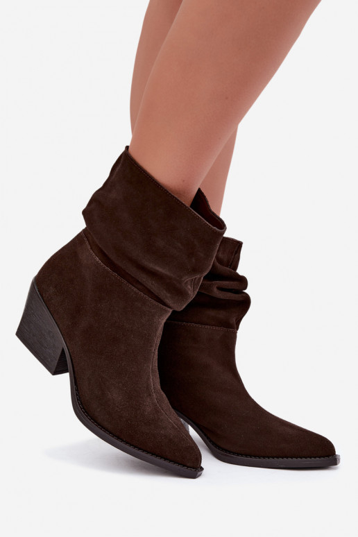 Aulinukai iš natūralios zomšos su raukšlėmis ir kulniukais šokolado spalvos Merrin