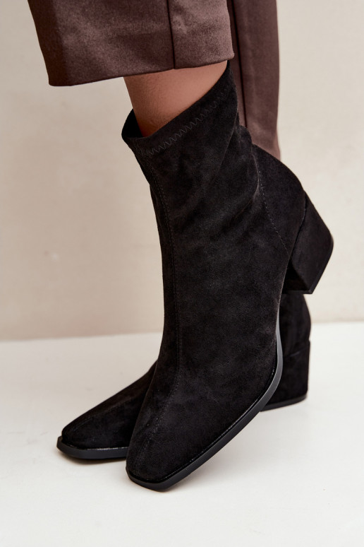 Women's Heeled Ankle Boots Type Klocek in Black Color Rosley