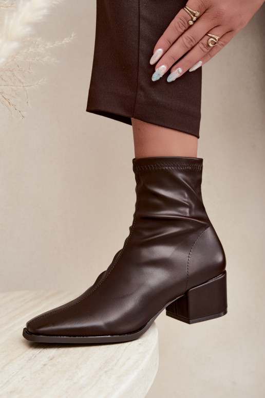 Women's Heeled Ankle Boots Type Klocek Made of Faux Leather in Chocolate Color Rosley