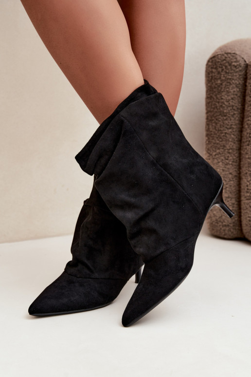 slouchy slip-on ankle boots with heels in black color Farren