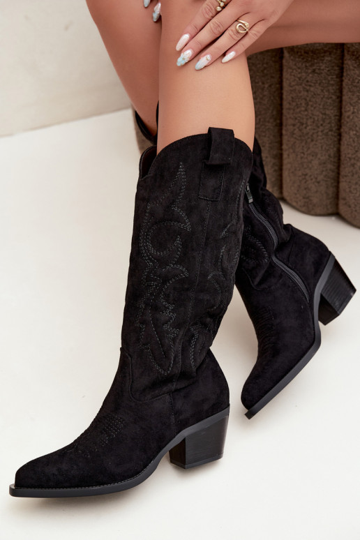 long cowboy-style boots with heels in black color INesly