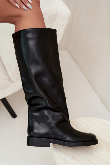 Women's Flat Heel Black Decoratively Seamed Boots Gresa