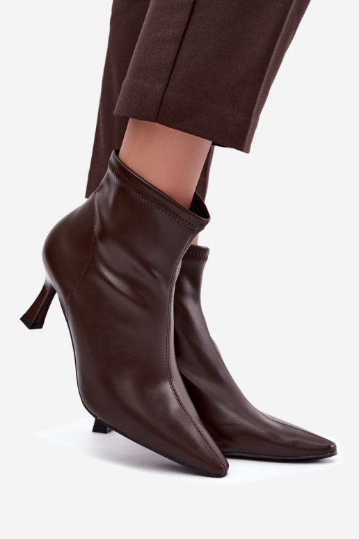 Women's ankle boots on a slim heel with stitching made of faux leather in chocolate color Clancy
