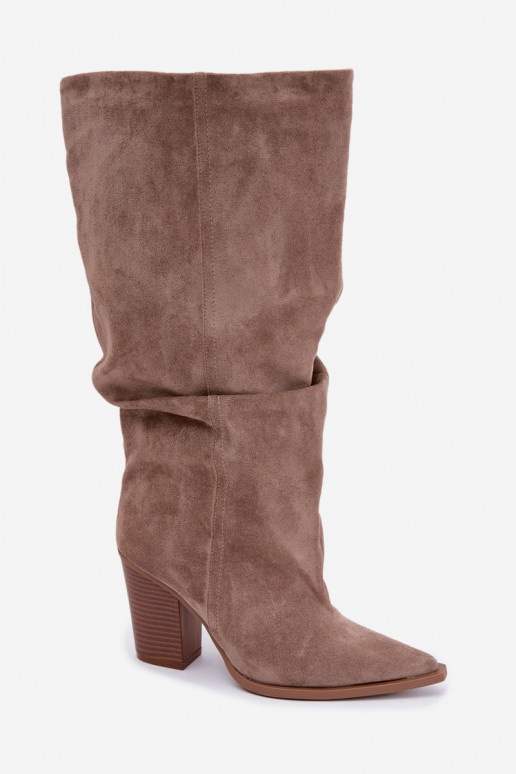 Chaki colored ankle boots with heels and ruffles Jensy