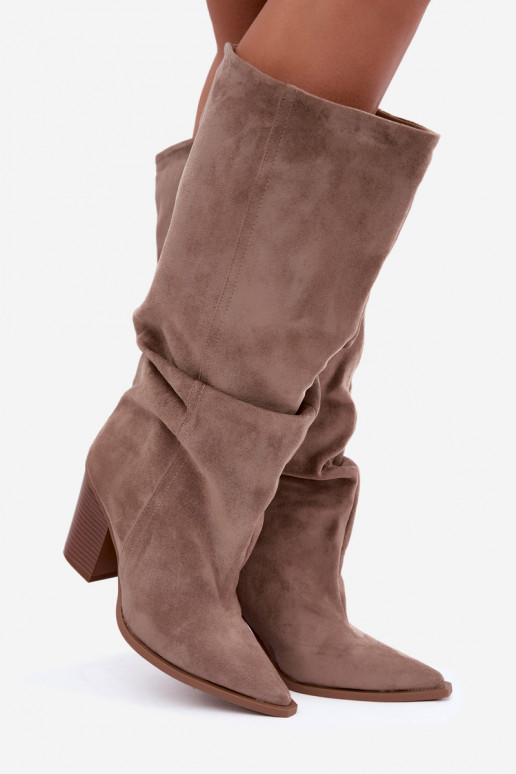 Chaki colored ankle boots with heels and ruffles Jensy