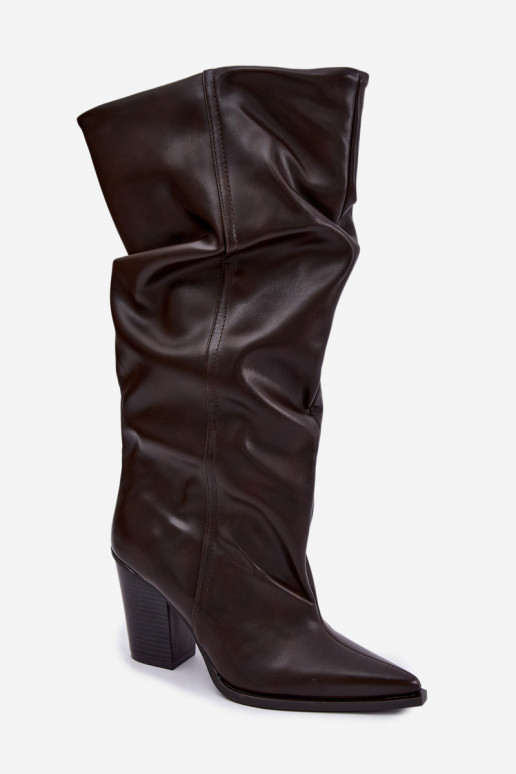 Chocolate colored ankle boots with heels and ruffles made of faux leather Jensy