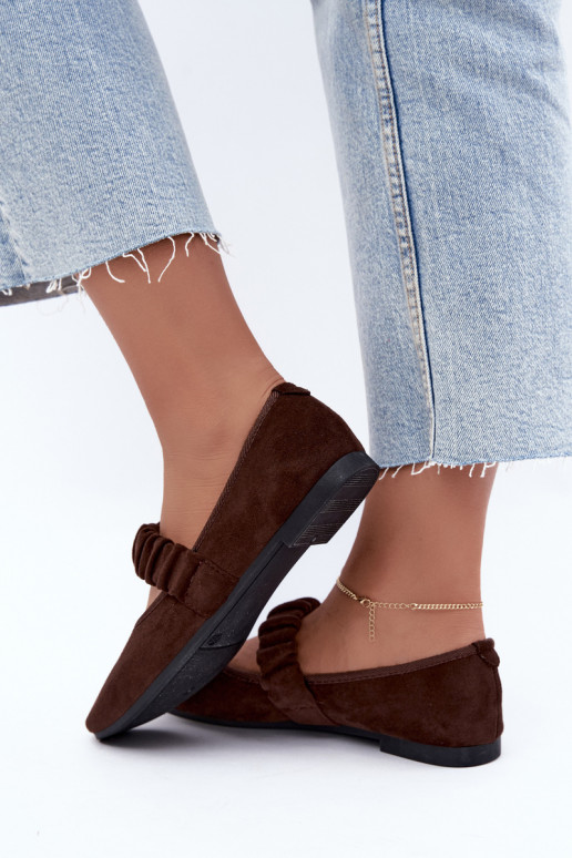 Chocolate ballerinas with carved straps Loreya