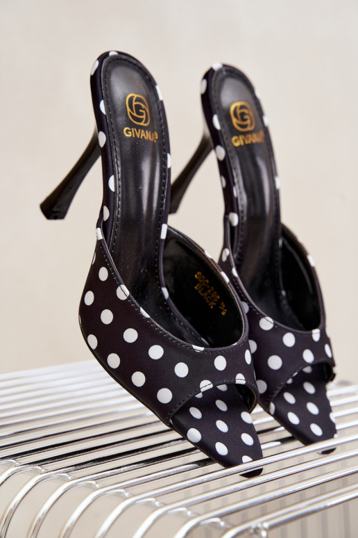 Sandals with thin heels and dots in black color Pevra