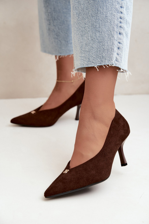 Sandals made of faux suede with gold details in chocolate color Adessa