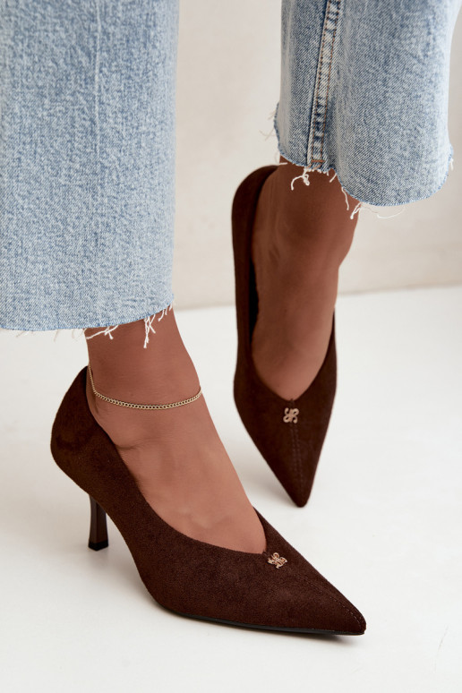 Sandals made of faux suede with gold details in chocolate color Adessa