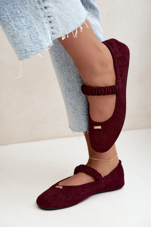 Burgundy colored sandals with decorative details Brinelle