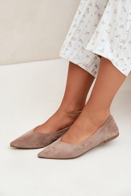 Ballerinas with pointed toes made of faux suede in sand color Corabella