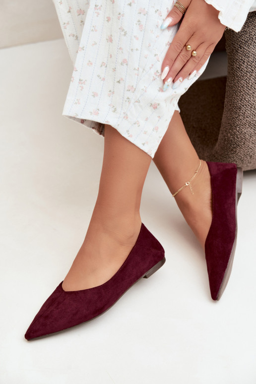 Ballerinas with pointed toes made of faux suede in burgundy color Corabella
