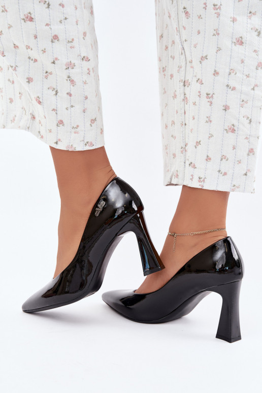Vinceza 62328 black patent heels