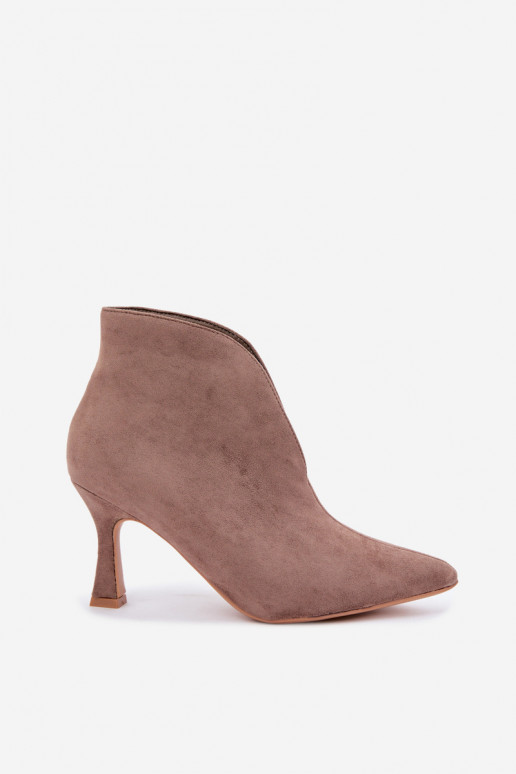 women's ankle boots with cutouts and heels in sand Jelya