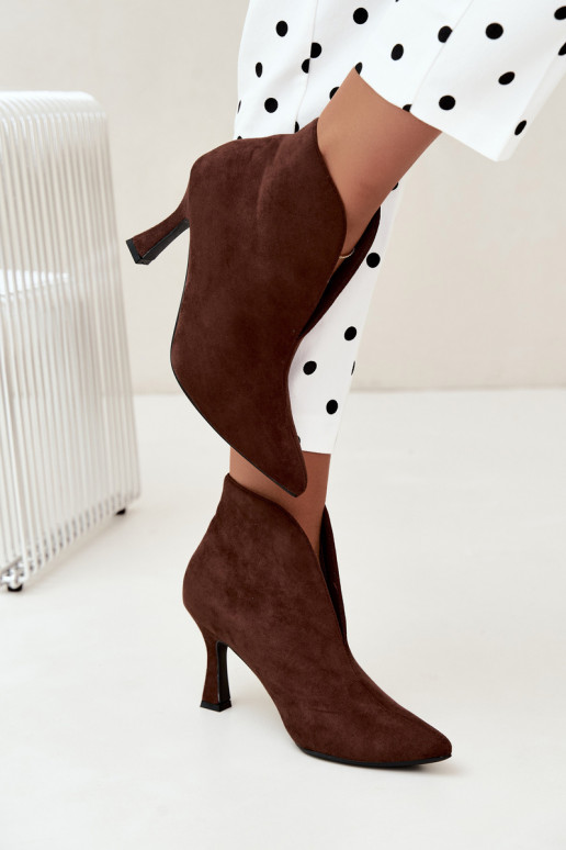 women's ankle boots with cutouts and heels in chocolate Jelya